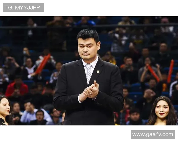 姚明在篮球场上的抗击打能力与运动精神的完美结合探讨