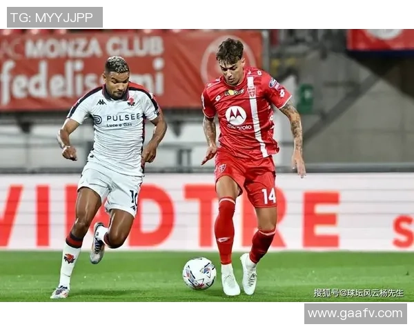 国王杯激战AC米兰狂胜那不勒斯引发争议判罚全场沸腾 国王杯激战AC米兰狂胜那不勒斯引发争议判罚全场沸腾